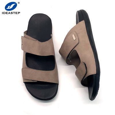 Verstelbare orthopedische sandaal