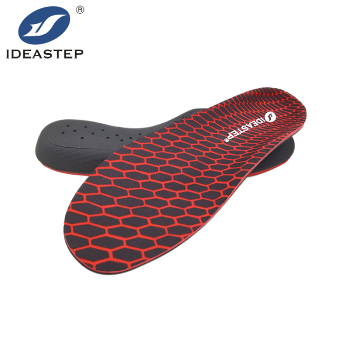 Heat moldable insoles for arch support