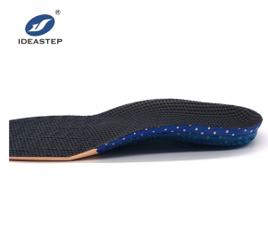 Deep heel cup insoles for running