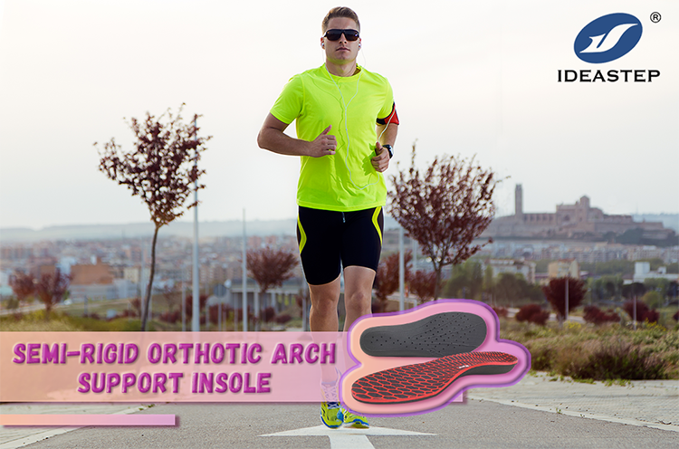 Heat moldable insoles for arch support